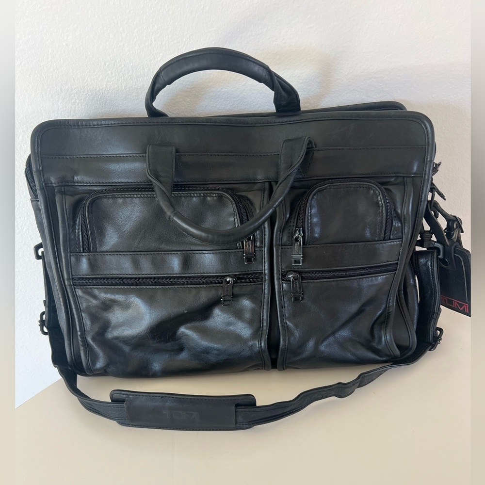 TUMI Vintage Black Leather Expandable Organizer Briefcase Business Laptop Bag